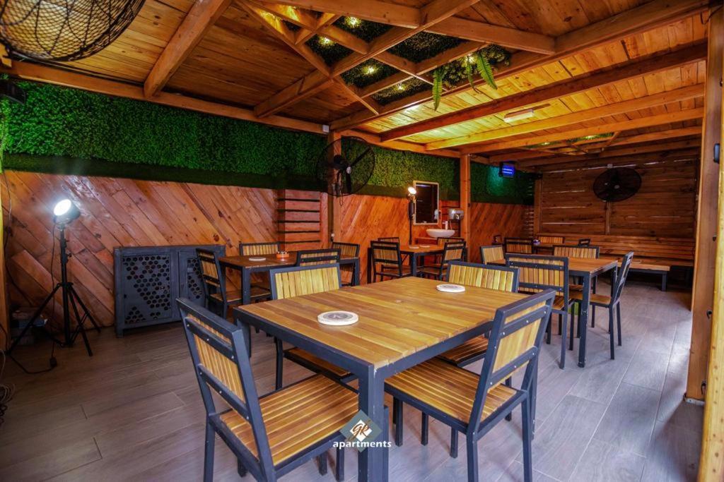 Gk Apartments อาซาบา ภายนอก รูปภาพ